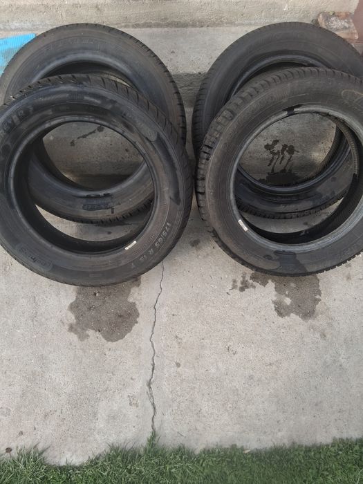Vând 4 anvelope/cauciucuri de vară pentru căruțe