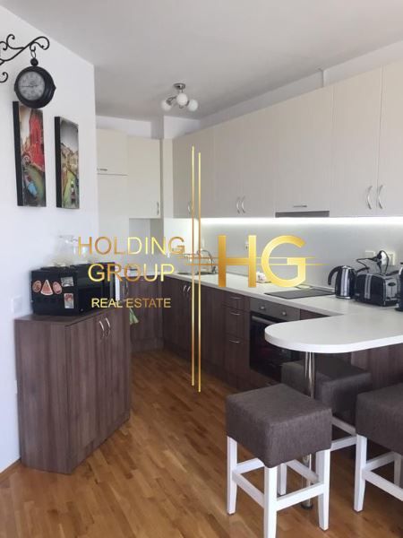 Продава се Двустаен апартамент в к.к. Св.Св. Константин и Елена - 84 кв.м за 2084 €/кв.м - Снимка #7