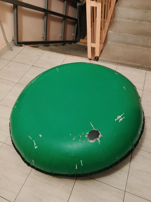 Продам две ватрушки