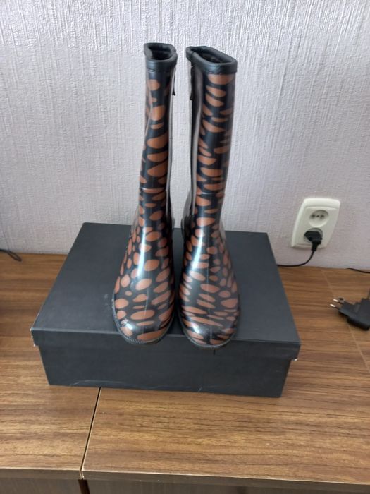 Сапоги гелевые  новые