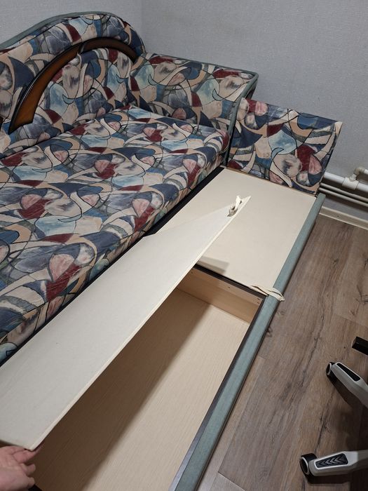 Продам тахту,б/у,расскладная
