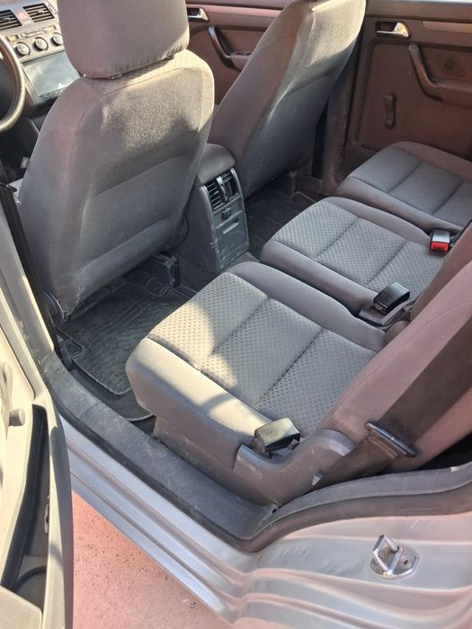 Vând turan 1.9 tdi 105cp 7 locuri