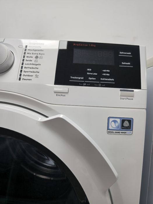 Сушилня с термопомпа AEG серия 8000