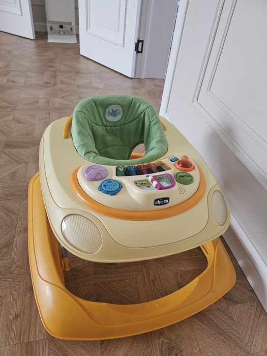 Chicco ходунок в отличном состоянии