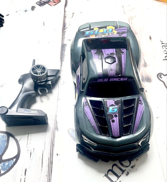 Голяма кола с дистанционно