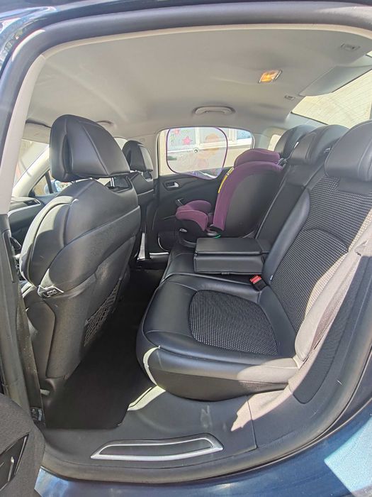 Vând Citroen C5 An 2012 1.6 benzina 155 CHP