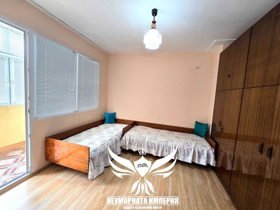 Продавам тристаен апартамент с площ от 62кв.м. на  8 етаж в гр.Асеновград кв.Запад