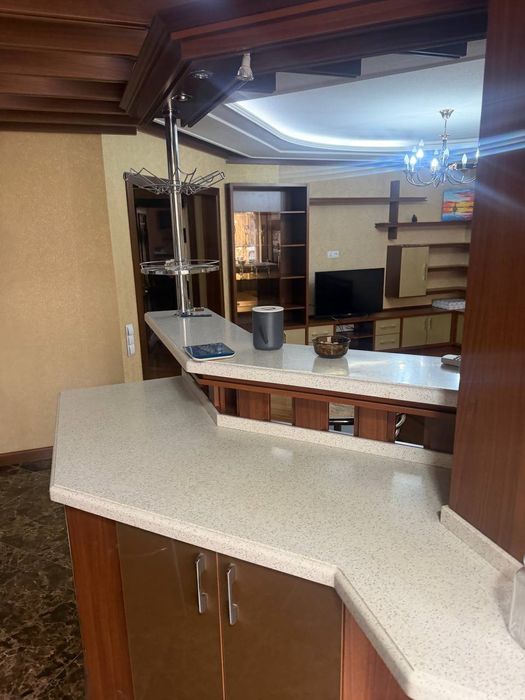 Сдаётся 3-х ком/1/4 Цум