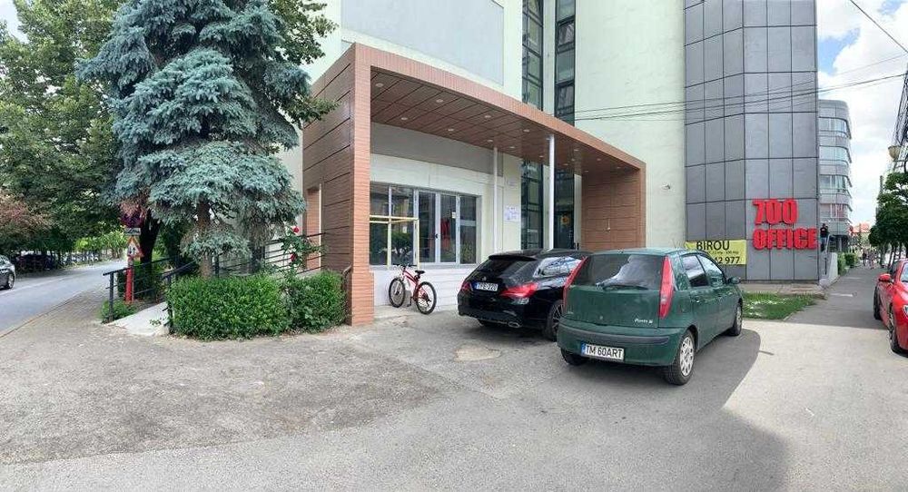 Piata 700, Unirii, spatiu birou SAD 40,7 mp, ultracentral,parcare