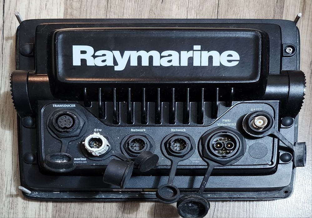 Raymarine a98 9″ сензорен MFD картограф SONAR w/ WiFi + DownVision E70