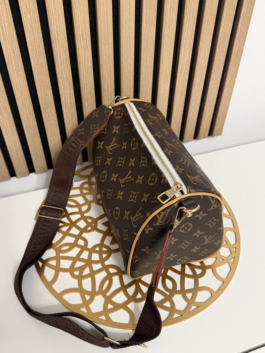 Geanta Luis Vuitton medie unisex incapatoare de umar