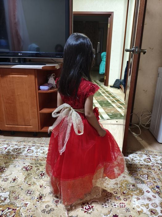 Красная платья на прокат