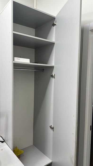 Продам шкаф пенал