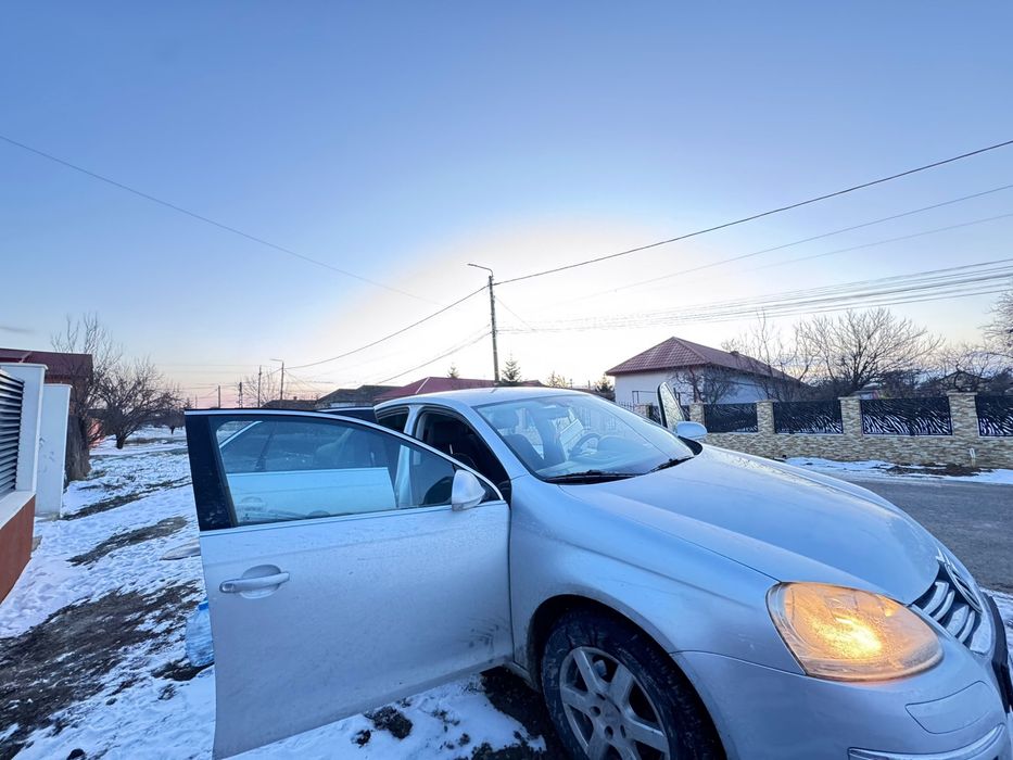 Volkswagen Jetta 1.9 TDI 105 CP Dublu Climatronic