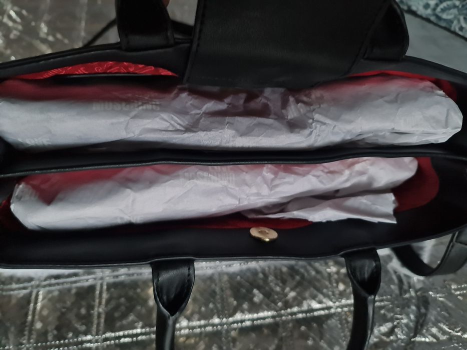 Дамска чанта LOVE MOSCHINO..