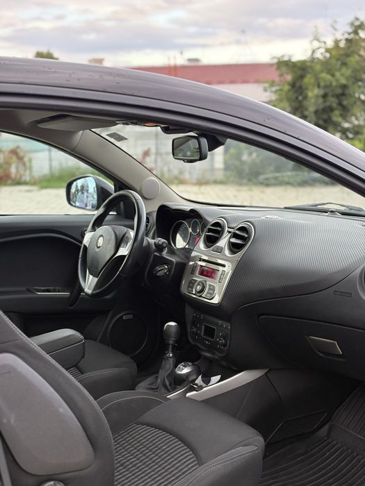 Alfa romeo mito.