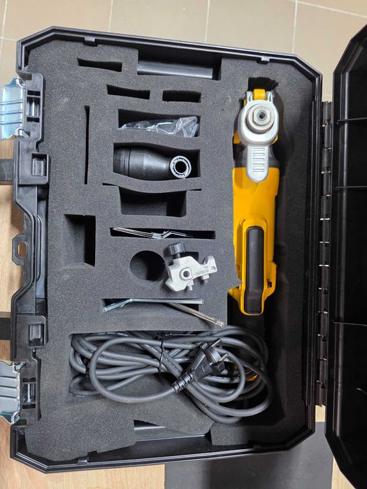 Unealta Multifunctionata DeWalt DWE315KT, Oscilanta Cu Accesorii