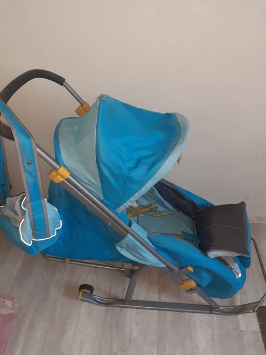 Продам санки детские
