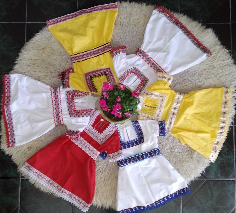 Рокли с народни мотиви