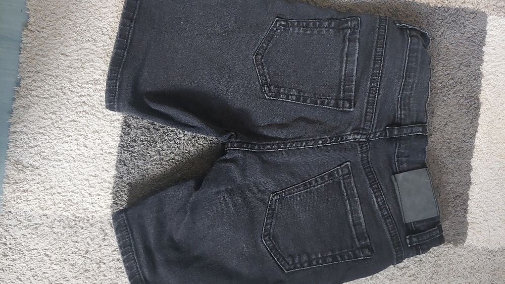 Черни къси панталини Zara