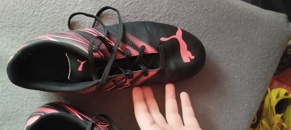 Футболни бутонки размер  38.5