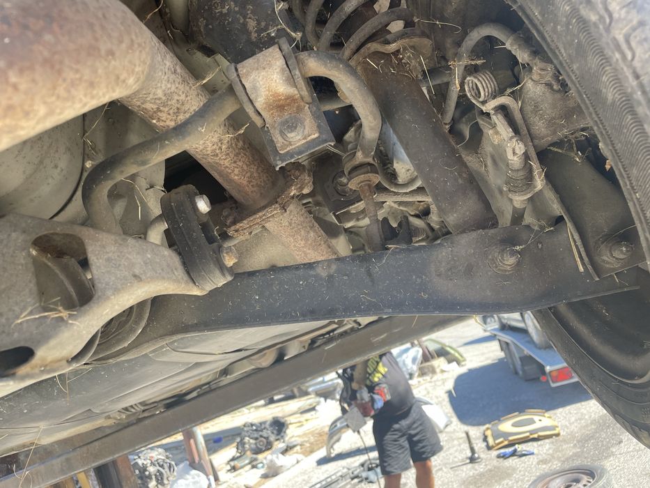 Mitsubishi spase star окачване мост носачи главини рейка