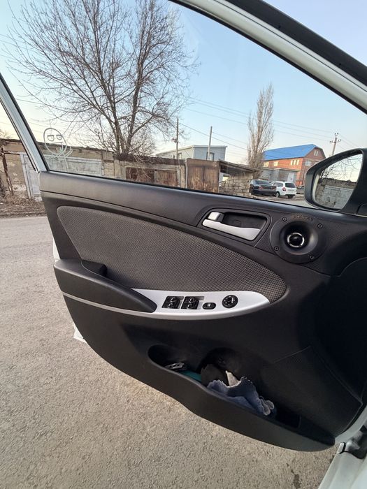 Продам машину Hyundai accent