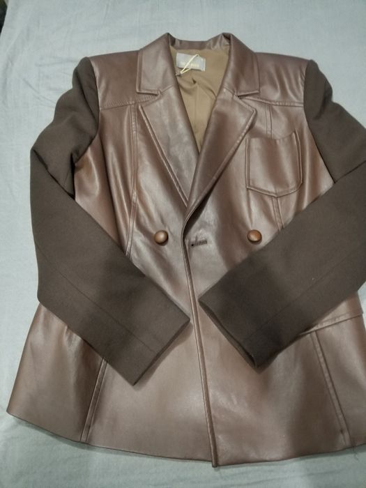 Пиджак бархатный женск