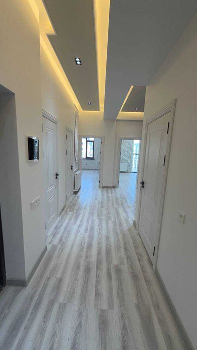 Продается Новостройка 3х ком 85 кв после ремонта Голден сити Поворот