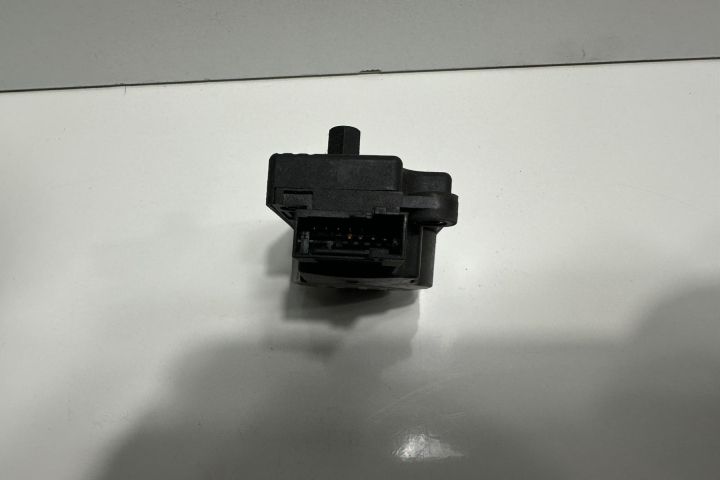 Motoras aeroterma  2038201642 Mercedes-Benz E-Class W211