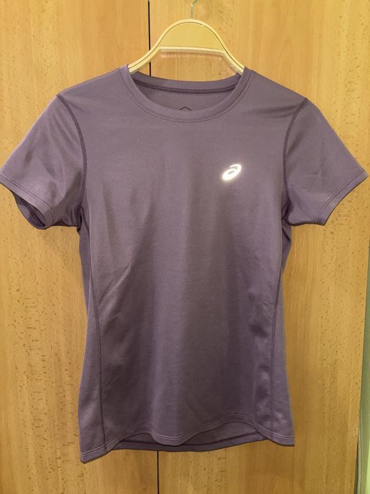 Дамски тениски Asics 15 лв брой