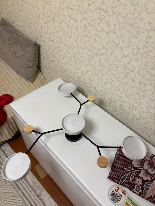 Люстра новая красивая