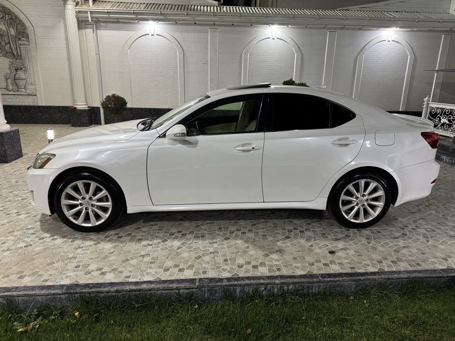 Lexus is 250 amerikanka