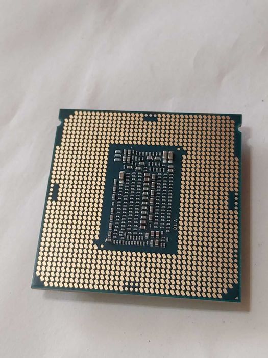 Intel Core i7 9700 и 9700F, 8-ядрени, LGA 1151