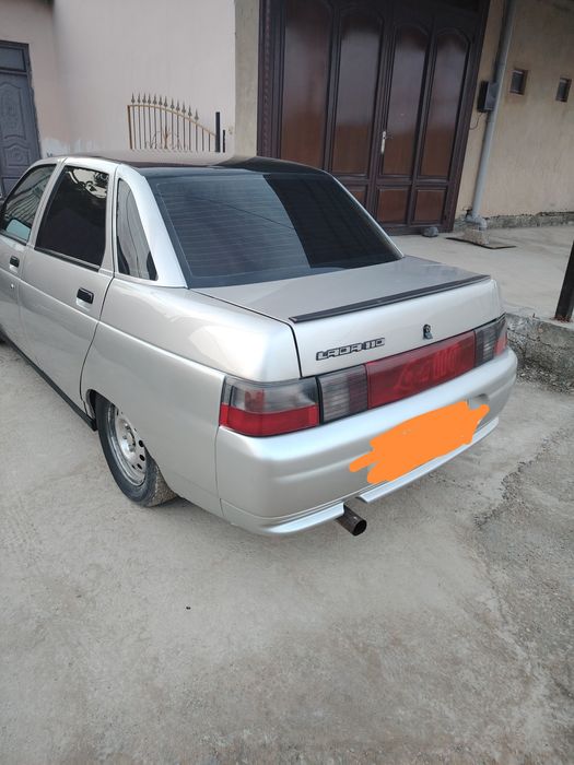 Лада 2110  пиёра сотилади