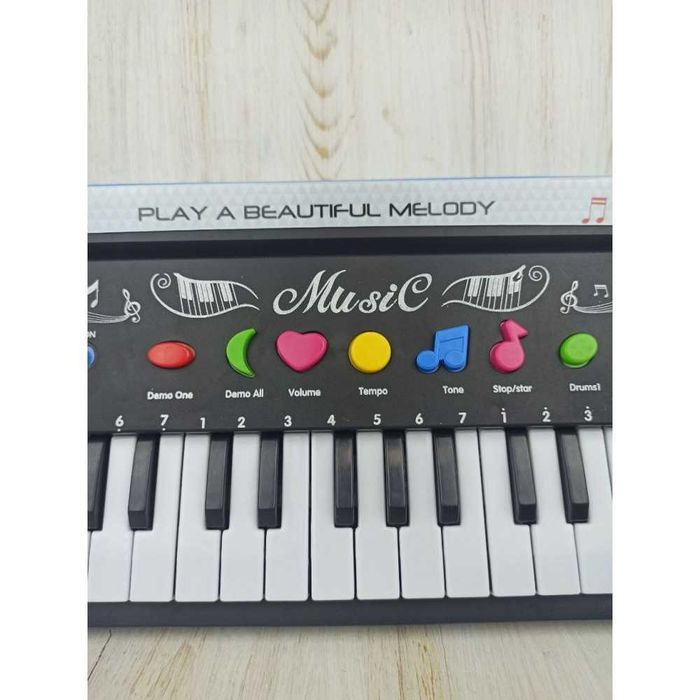 Детска йоника с микрофон, USB и 37 клавиша