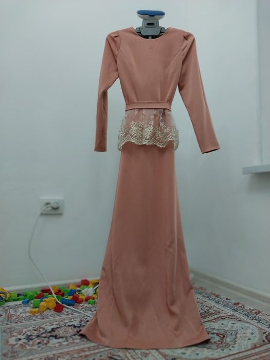 Вечерние платье новые