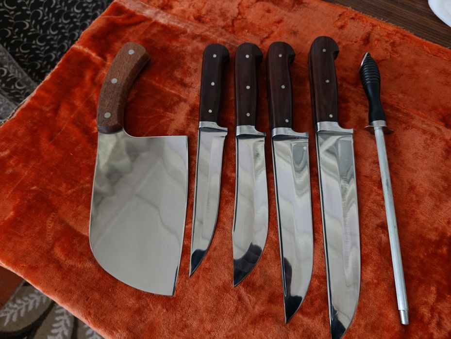 Nabor pichoqlar zanglamas poʻlatdan yasalgan