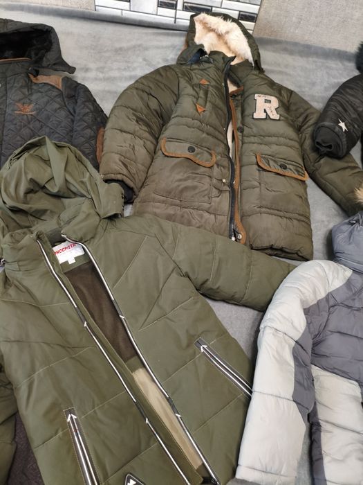 Продам детские вещи осень , зима.
