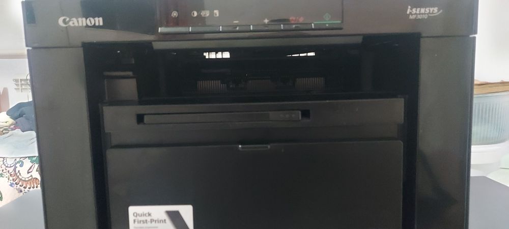 Canon мфу 3010 в отличном состоянии