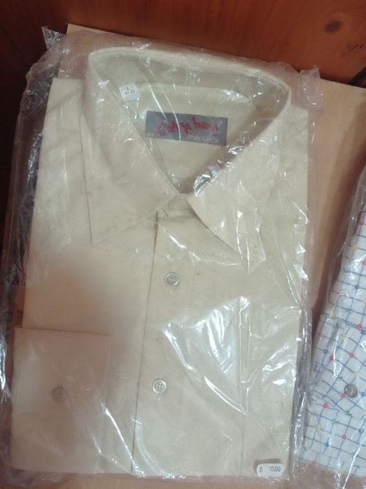 Обувки и ризи нови