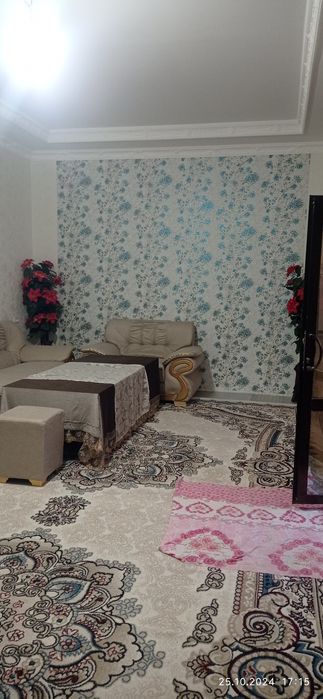 Ховли сотилади срочно