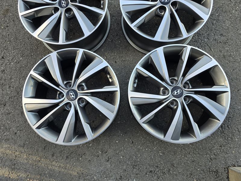 18цола Hyundai 5x114.3 Хюндай 4бр Оригинални