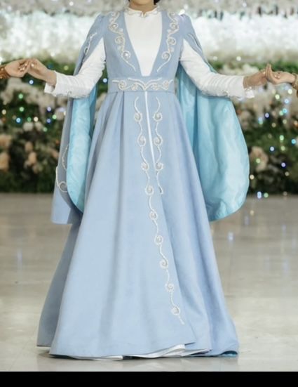 Продаю платье в национальном стиле