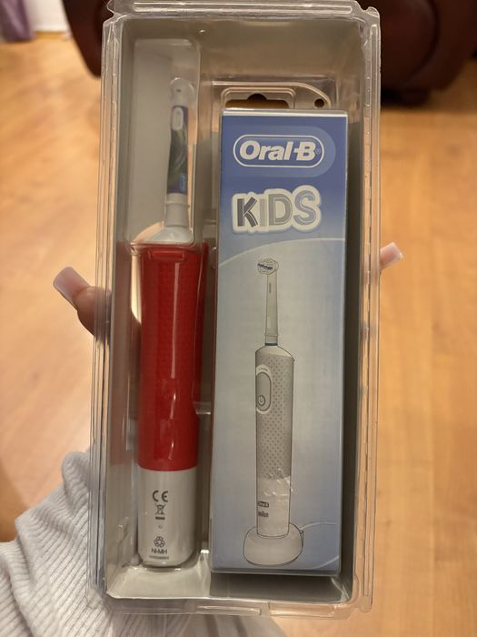 Periuta de dinti electrica pentru copii