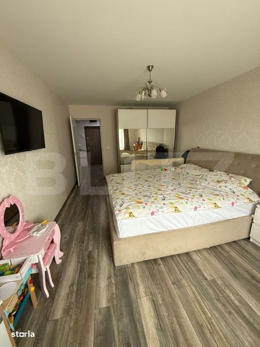 Apartament 3 camere, zona bradet, etaj intermediar — fotografia 3