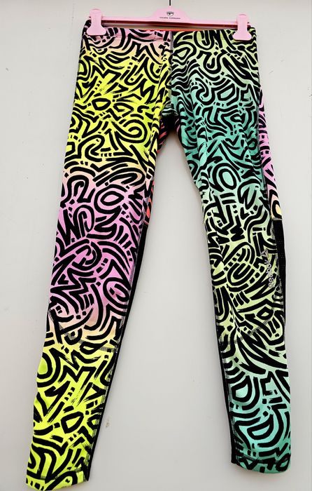 Reebok оригинален дамски клин М размер