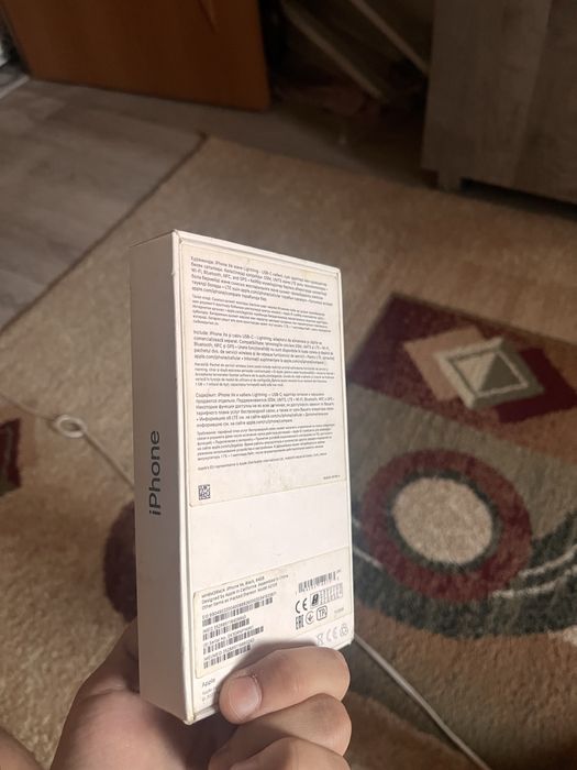 Продам айфон XR в хорошем состоянии