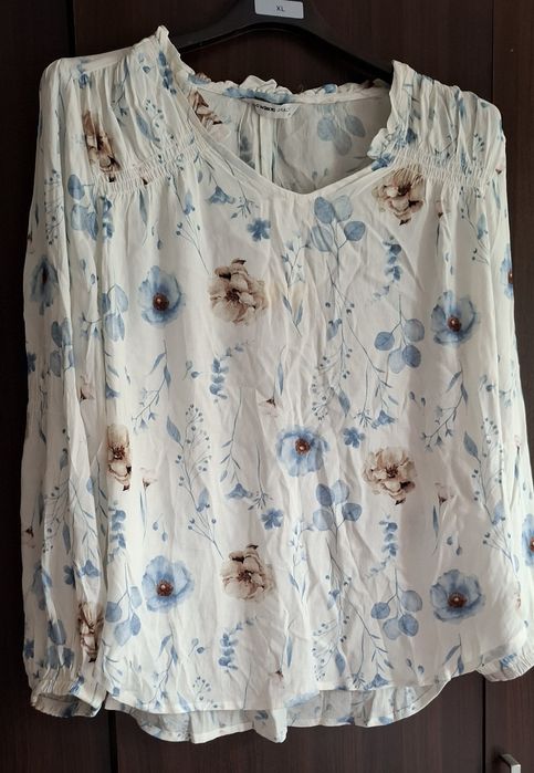 Bluza   subtire cu flori