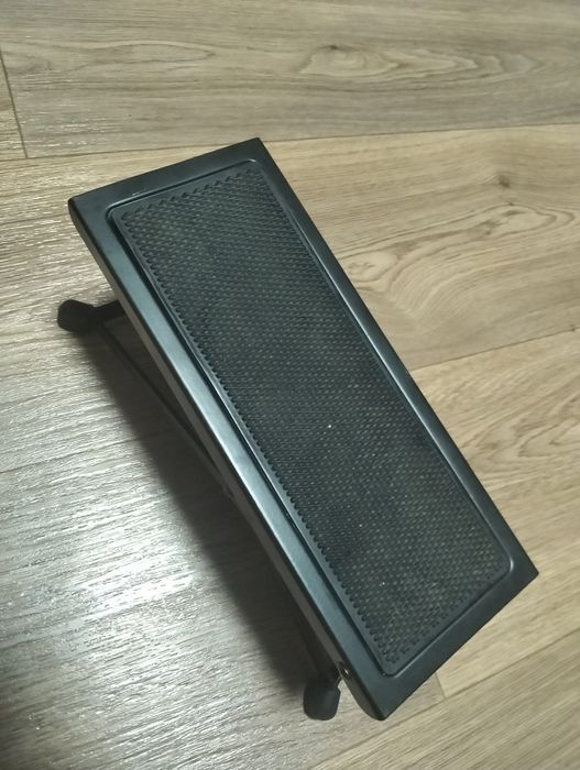 продам подставку для ноги для гитариста